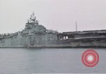 Standbild USS Shangri La Pazifik, 1945, aus Sekunde 8 historischem Filmmaterial Videoclip 65675071026