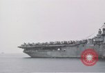 Standbild USS Shangri La Pazifik, 1945, aus Sekunde 19 historischem Filmmaterial Videoclip 65675071026