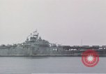 Standbild USS Shangri La Pazifik, 1945, aus Sekunde 34 historischem Filmmaterial Videoclip 65675071026