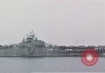 Standbild USS Shangri La Pazifik, 1945, aus Sekunde 35 historischem Filmmaterial Videoclip 65675071026