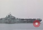 Standbild USS Shangri La Pazifik, 1945, aus Sekunde 37 historischem Filmmaterial Videoclip 65675071026