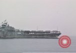 Standbild USS Shangri La Pazifik, 1945, aus Sekunde 44 historischem Filmmaterial Videoclip 65675071026