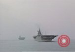 Standbild USS Shangri La Pazifik, 1945, aus Sekunde 48 historischem Filmmaterial Videoclip 65675071026