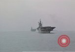 Standbild USS Shangri La Pazifik, 1945, aus Sekunde 57 historischem Filmmaterial Videoclip 65675071026