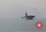Standbild USS Shangri La Pazifik, 1945, aus Sekunde 58 historischem Filmmaterial Videoclip 65675071026