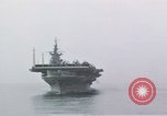 Immagine di USS Shangri La Oceano Pacifico, 1945, secondo 15 filmato di repertorio 65675071027