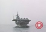 Immagine di USS Shangri La Oceano Pacifico, 1945, secondo 17 filmato di repertorio 65675071027
