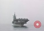 Immagine di USS Shangri La Oceano Pacifico, 1945, secondo 24 filmato di repertorio 65675071027