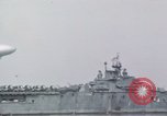 Immagine di USS Shangri La Oceano Pacifico, 1945, secondo 46 filmato di repertorio 65675071027