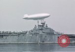 Immagine di USS Shangri La Oceano Pacifico, 1945, secondo 61 filmato di repertorio 65675071027