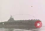 Immagine di USS Shangri La Oceano Pacifico, 1945, secondo 29 filmato di repertorio 65675071028