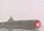 Immagine di USS Shangri La Oceano Pacifico, 1945, secondo 30 filmato di repertorio 65675071028