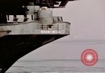 Immagine di USS Shangri La Oceano Pacifico, 1945, secondo 46 filmato di repertorio 65675071028