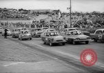 Image jalopies s'est écrasé à Derby de démolition Royaume-Uni, 1965, de la seconde 10 séquences d'archives historiques vidéo 65675071050