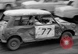 Image jalopies s'est écrasé à Derby de démolition Royaume-Uni, 1965, de la seconde 13 séquences d'archives historiques vidéo 65675071050