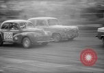 Image jalopies s'est écrasé à Derby de démolition Royaume-Uni, 1965, de la seconde 16 séquences d'archives historiques vidéo 65675071050