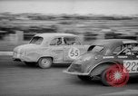Image jalopies s'est écrasé à Derby de démolition Royaume-Uni, 1965, de la seconde 19 séquences d'archives historiques vidéo 65675071050