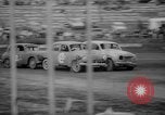 Image jalopies s'est écrasé à Derby de démolition Royaume-Uni, 1965, de la seconde 29 séquences d'archives historiques vidéo 65675071050