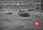 Image jalopies s'est écrasé à Derby de démolition Royaume-Uni, 1965, de la seconde 43 séquences d'archives historiques vidéo 65675071050