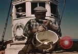 Standbild fischer Crew Gloucester Massachusetts USA, 1946, aus Sekunde 41 historischem Filmmaterial Videoclip 65675071063