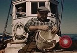 Standbild fischer Crew Gloucester Massachusetts USA, 1946, aus Sekunde 43 historischem Filmmaterial Videoclip 65675071063