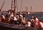 Standbild Fischer Gloucester Massachusetts USA, 1946, aus Sekunde 31 historischem Filmmaterial Videoclip 65675071066