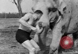 Standbild Leon Pinetzki West Hempstead New York USA, 1932, aus Sekunde 32 historischem Filmmaterial Videoclip 65675071113