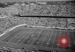 Standbild Armee versus Reis Fußball Houston Texas USA, 1958, aus Sekunde 7 historischem Filmmaterial Videoclip 65675071117