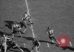 Standbild Armee versus Reis Fußball Houston Texas USA, 1958, aus Sekunde 13 historischem Filmmaterial Videoclip 65675071117