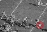 Standbild Armee versus Reis Fußball Houston Texas USA, 1958, aus Sekunde 21 historischem Filmmaterial Videoclip 65675071117