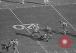 Standbild Armee versus Reis Fußball Houston Texas USA, 1958, aus Sekunde 41 historischem Filmmaterial Videoclip 65675071117