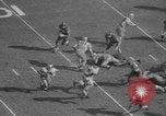 Standbild Armee versus Reis Fußball Houston Texas USA, 1958, aus Sekunde 46 historischem Filmmaterial Videoclip 65675071117
