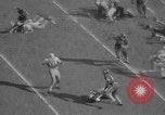 Standbild Armee versus Reis Fußball Houston Texas USA, 1958, aus Sekunde 47 historischem Filmmaterial Videoclip 65675071117
