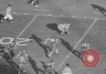 Standbild Armee versus Reis Fußball Houston Texas USA, 1958, aus Sekunde 59 historischem Filmmaterial Videoclip 65675071117