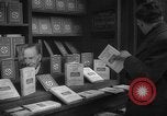 Immagine di Libri da Lord Vansittart Regno Unito, 1944, secondo 45 filmato di repertorio 65675071124