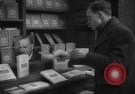 Immagine di Libri da Lord Vansittart Regno Unito, 1944, secondo 51 filmato di repertorio 65675071124