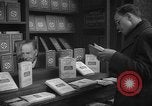 Immagine di Libri da Lord Vansittart Regno Unito, 1944, secondo 56 filmato di repertorio 65675071124
