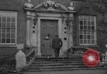 Immagine di Signore Vansittart Denham Inghilterra, 1944, secondo 54 filmato di repertorio 65675071125