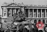 Immagine di I soldati tedeschi Parigi Francia, 1944, secondo 12 filmato di repertorio 65675071136