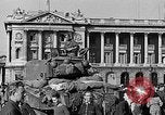 Immagine di I soldati tedeschi Parigi Francia, 1944, secondo 13 filmato di repertorio 65675071136