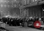 Immagine di I soldati tedeschi Parigi Francia, 1944, secondo 29 filmato di repertorio 65675071136