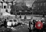 Immagine di I soldati tedeschi Parigi Francia, 1944, secondo 33 filmato di repertorio 65675071136
