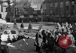 Immagine di I soldati tedeschi Parigi Francia, 1944, secondo 34 filmato di repertorio 65675071136