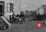 Standbild freien französischen Streitkräfte Bretagne Frankreich Plouharnel, 1944, aus Sekunde 46 historischem Filmmaterial Videoclip 65675071142