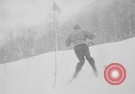 Standbild ski Racer United States USA, 1945, aus Sekunde 11 historischem Filmmaterial Videoclip 65675071150