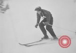 Standbild ski Racer United States USA, 1945, aus Sekunde 31 historischem Filmmaterial Videoclip 65675071150