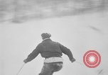 Standbild ski Racer United States USA, 1945, aus Sekunde 36 historischem Filmmaterial Videoclip 65675071150
