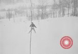 Standbild ski Racer United States USA, 1945, aus Sekunde 38 historischem Filmmaterial Videoclip 65675071150