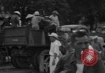 Standbild Vietnamesische Flüchtlinge Vietnam, 1954, aus Sekunde 4 historischem Filmmaterial Videoclip 65675071168