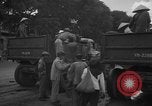 Standbild Vietnamesische Flüchtlinge Vietnam, 1954, aus Sekunde 6 historischem Filmmaterial Videoclip 65675071168